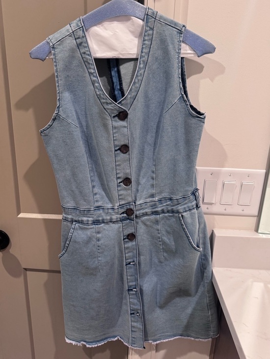 Dresses & Skirts - Light Wash Denim Button-Front Dress